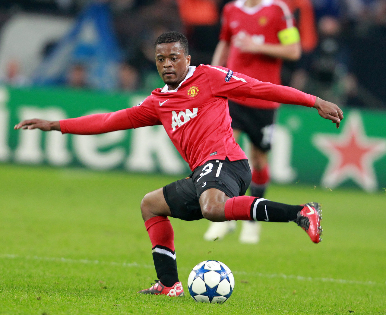 两队在过去 两队在过去